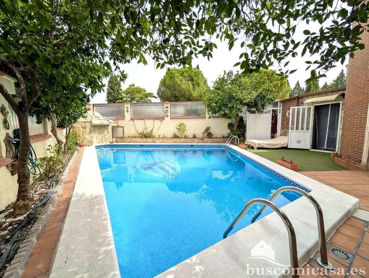 Piscina de Casa o chalet en venta en Linares con Aire acondicionado, Jardín privado y Terraza