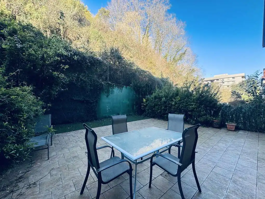 Terrassa de Dúplex en venda en Donostia - San Sebastián  amb Aire condicionat, Calefacció i Terrassa