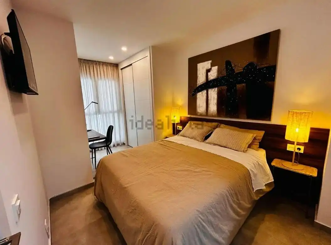 Habitación de Piso de alquiler en Alicante / Alacant con Aire acondicionado, Calefacción y Amueblado
