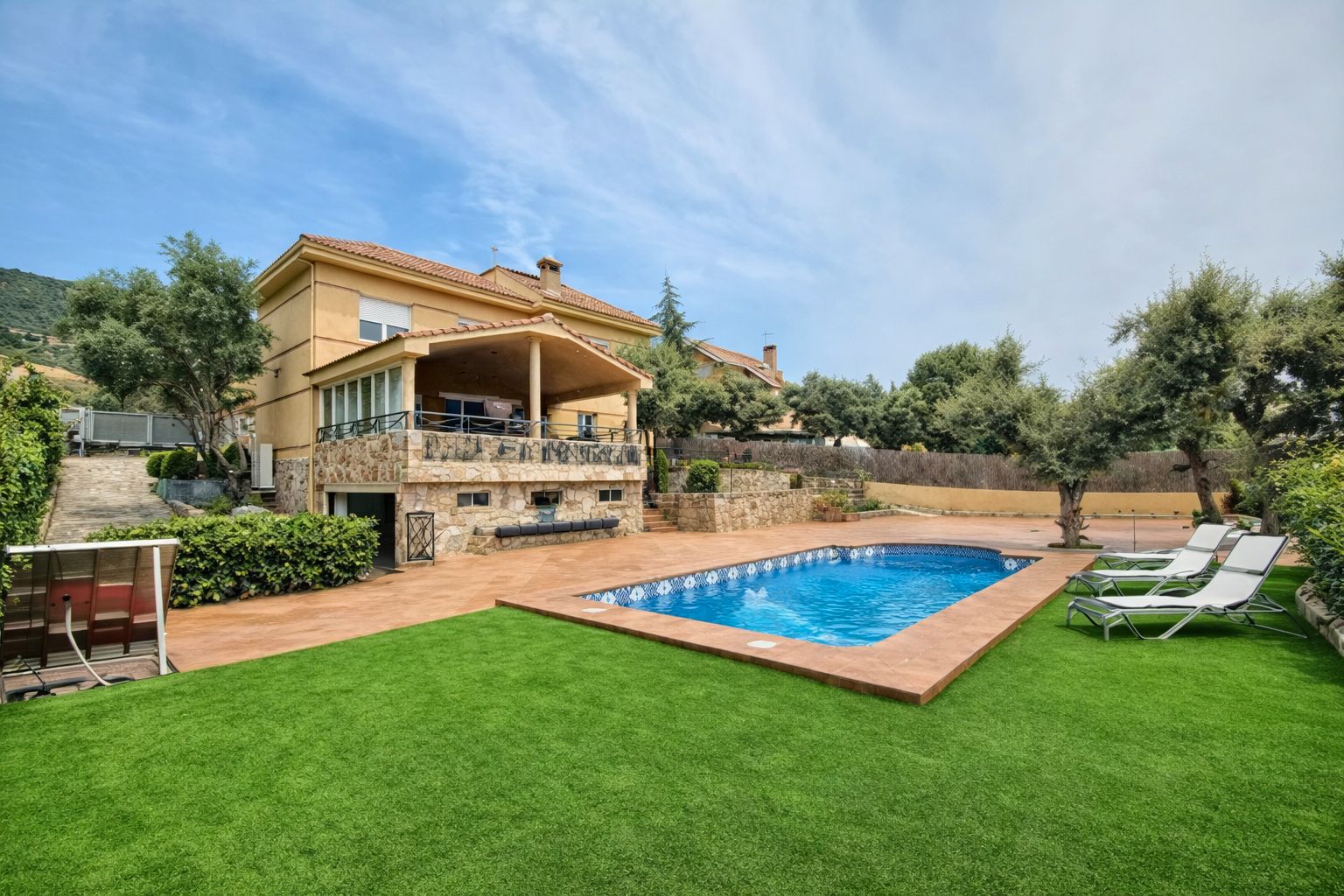 Swimming pool of House or chalet for sale in Hoyo de Manzanares  with Heating, Private garden and Terrace