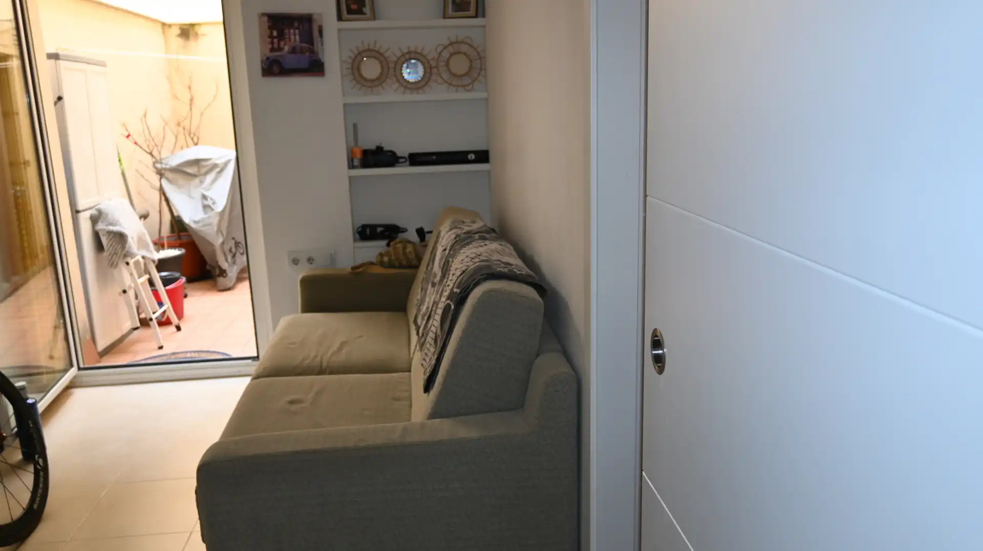 Wohnzimmer von Wohnungen zum Verkauf in L'Escala mit Klimaanlage, Terrasse und Möbliert