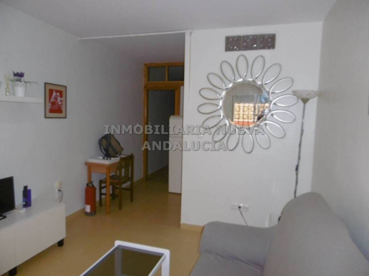 Habitación de Piso de alquiler en  Almería Capital con Aire acondicionado, Calefacción y Amueblado