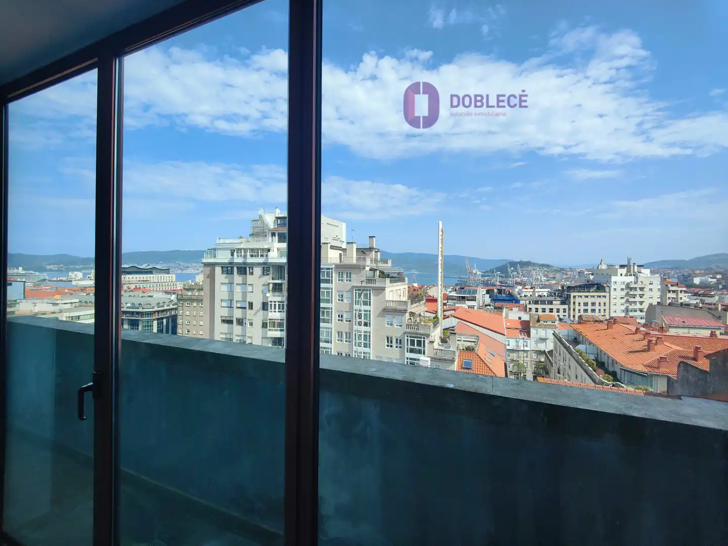 Terrassa de Oficina de lloguer en Centro Urbano
