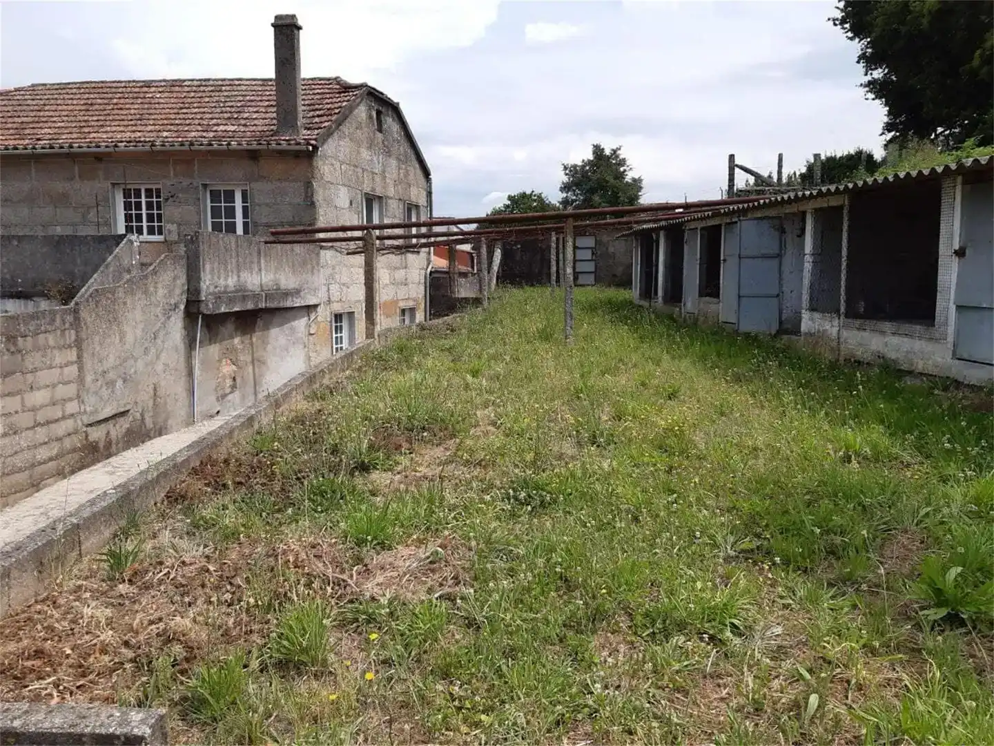 Casa o xalet en venda en Pontevedra Capital  amb Jardí privat