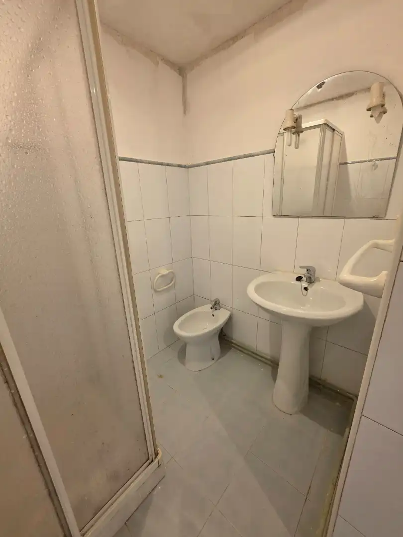Badezimmer von Wohnung zum Verkauf in Ferrol mit Heizung und Ofen