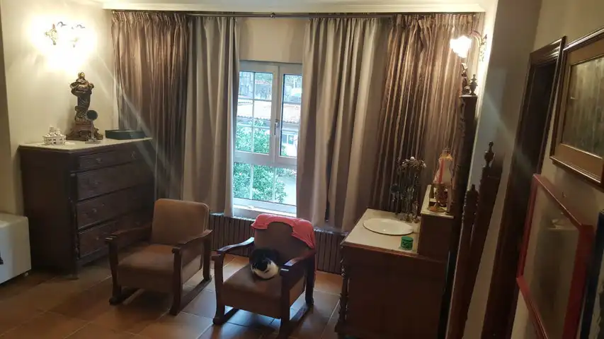 Habitación de Casa o chalet en venta en Pontevedra Capital  con Calefacción, Jardín privado y Terraza