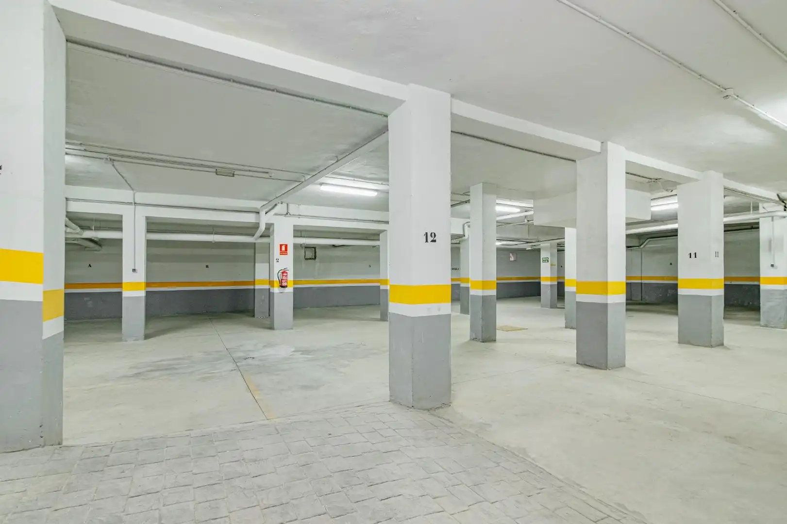 Local comercial en venta en Calle PROFESOR TERCEDOR DIAZ 4, imagen 2
