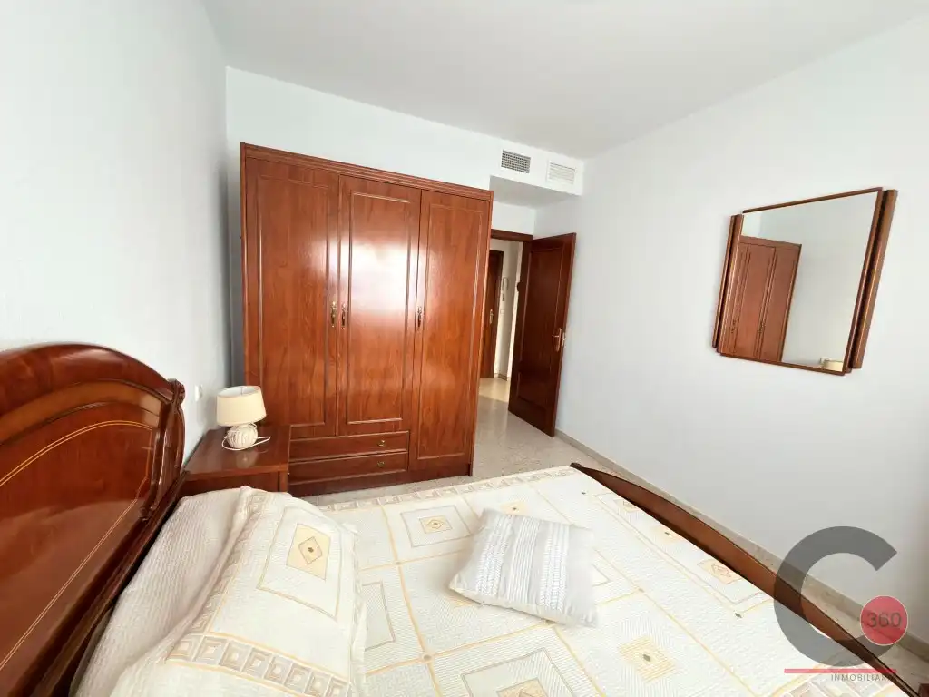 Bedroom of Flat for sale in Badajoz