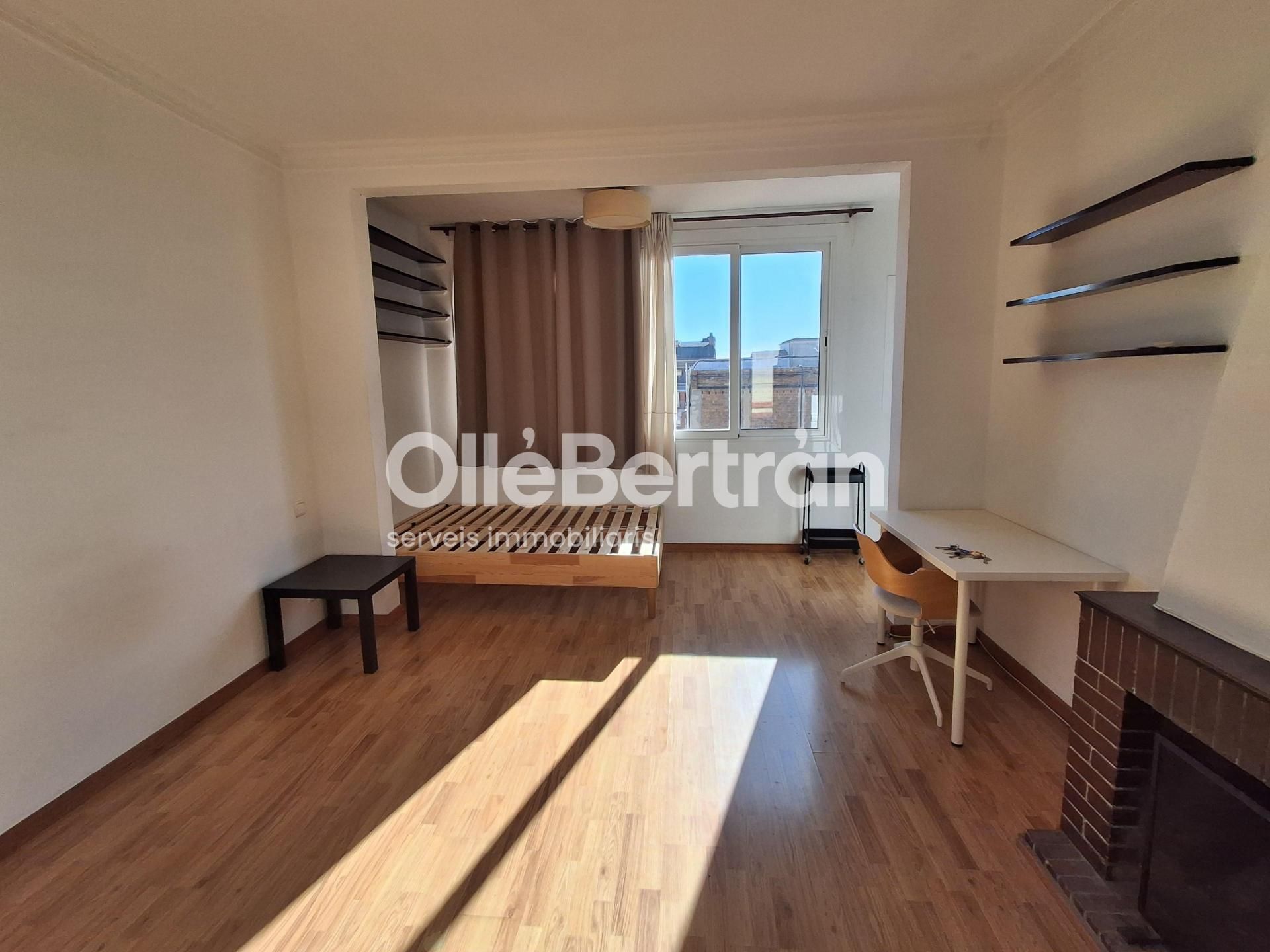 Habitación de Estudio de alquiler en  Barcelona Capital