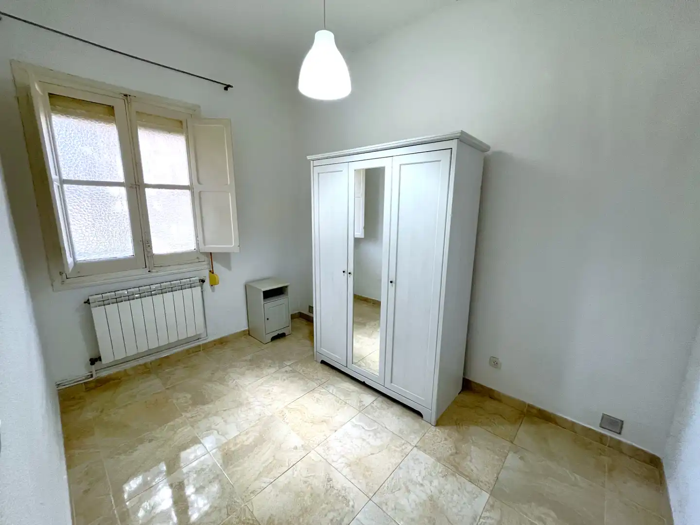 Habitación de Piso en venta en Madrid con Calefacción, Amueblado y Alarma