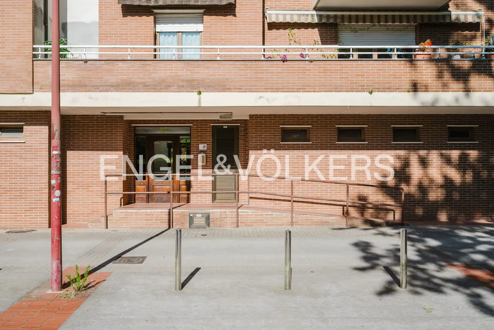 Vista exterior de Àtic en venda en Donostia - San Sebastián  amb Calefacció, Terrassa i Traster