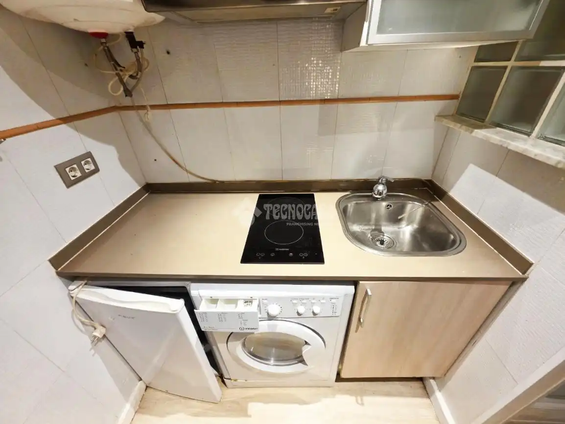 Küche von Wohnung zum Verkauf in Barcelona mit Parkett