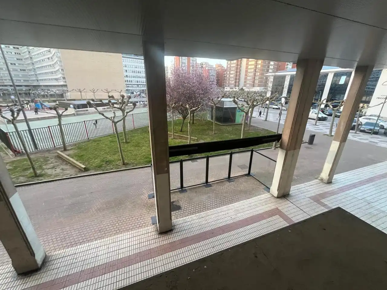Oficina amb ascensor de lloguer a Virgen Del Manzano, imagen 15