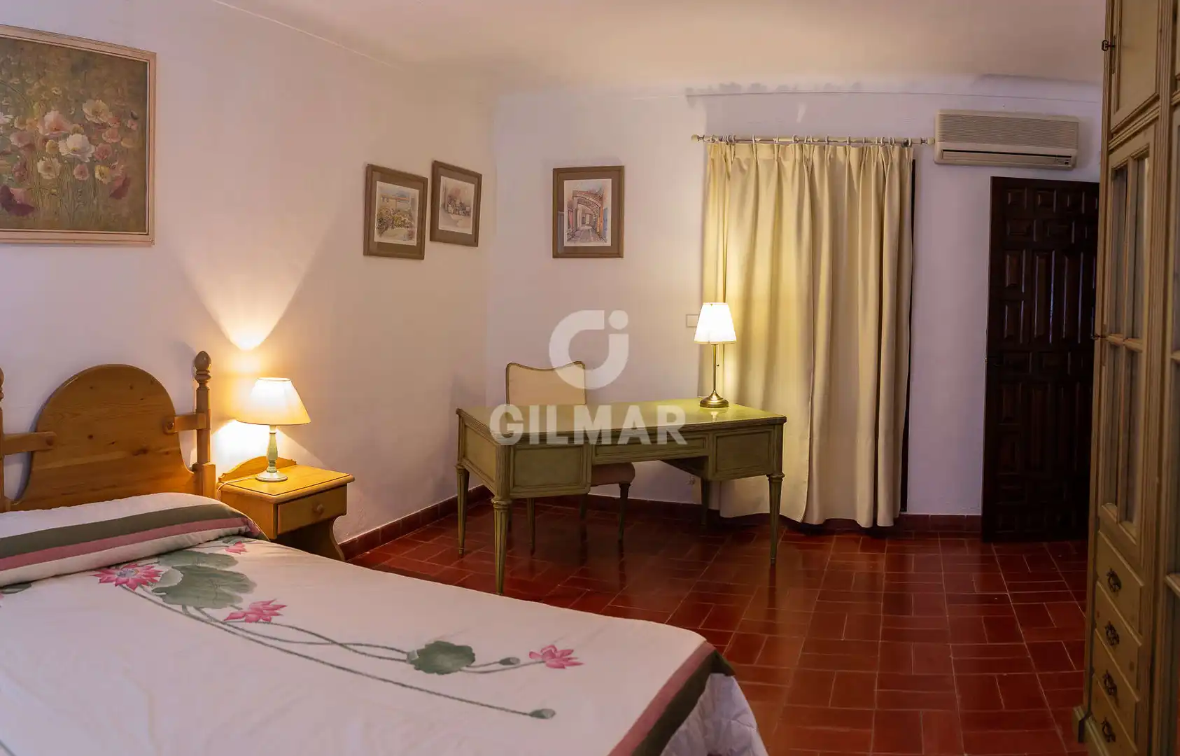 Habitación de Casa o chalet en venta en Marchena con Calefacción, Jardín privado y Piscina