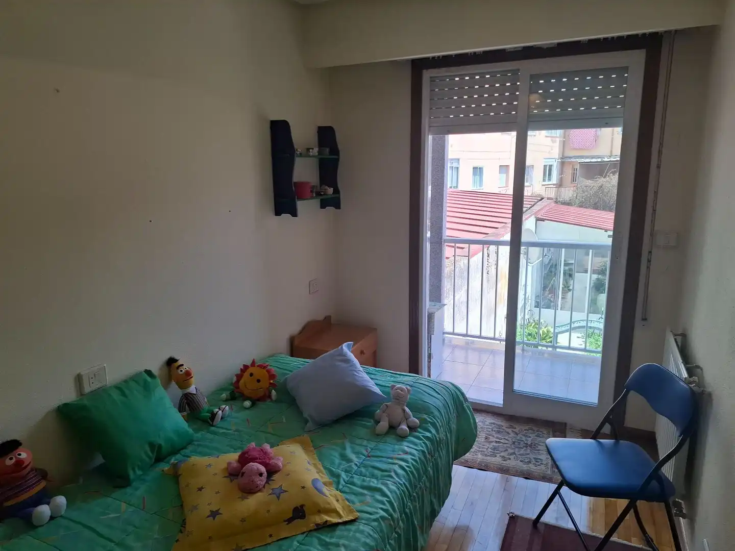 Dormitori de Apartament en venda en Ourense Capital  amb Calefacció, Traster i Moblat