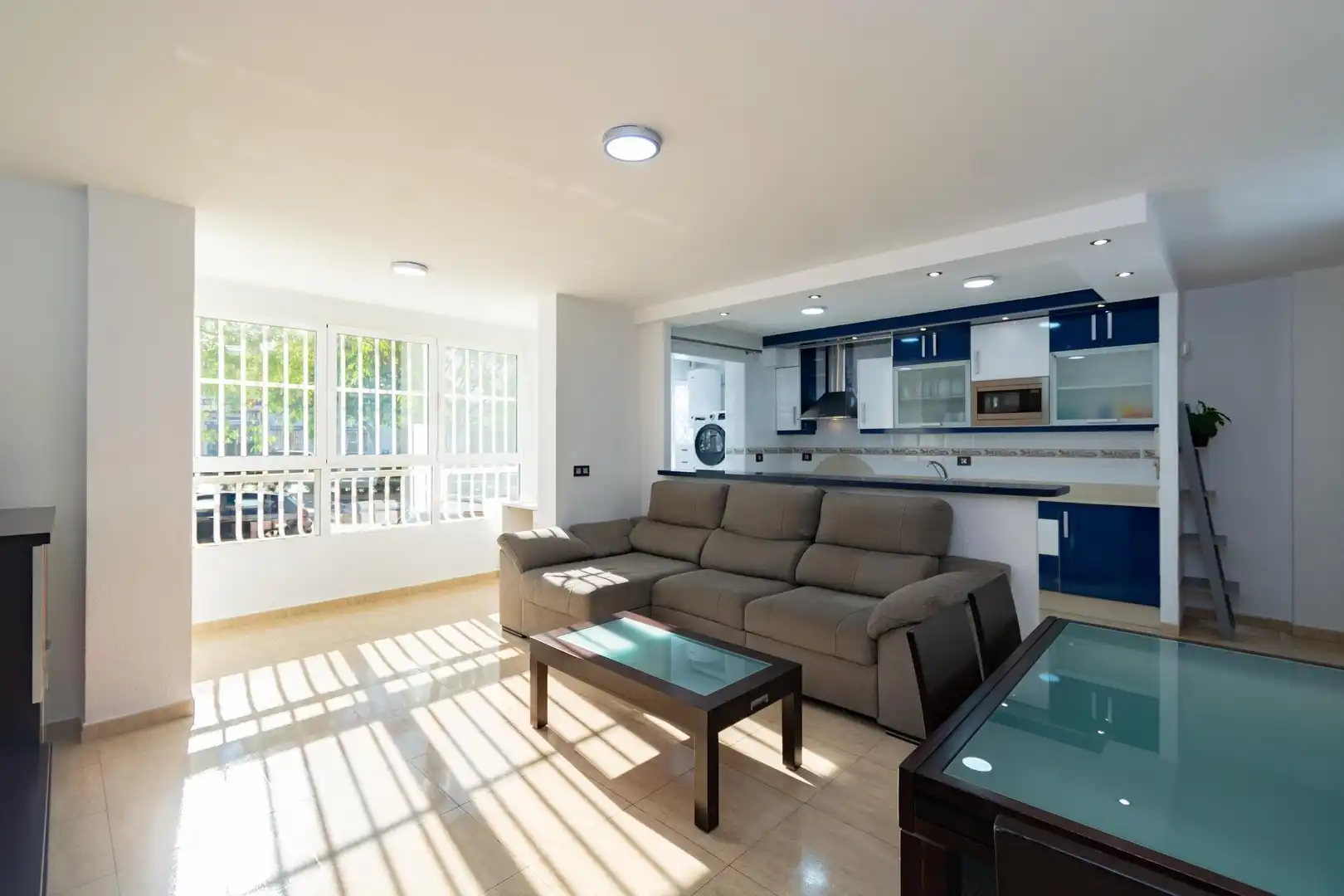 Sala de estar de Piso en venta en Cartagena con Aire acondicionado, Trastero y Amueblado