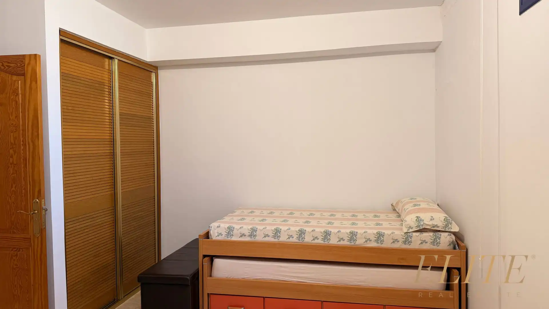 Bedroom of Detached homes for sale in San Bartolomé de Tirajana  with Air Conditioner, Heating and Private garden