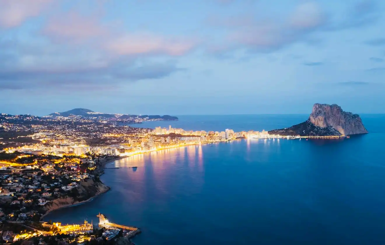 Vista exterior de Pis en venda en Calpe / Calp amb Aire condicionat, Calefacció i Terrassa