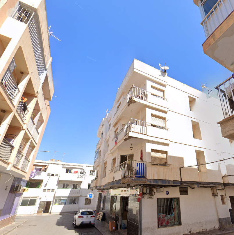 Vista exterior de Piso en venta en Roquetas de Mar