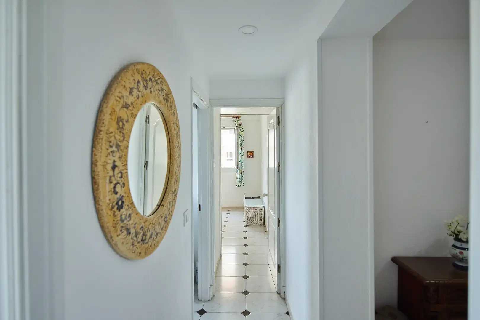 Piso en venta en Cádiz con Terraza, Balcón y Alarma