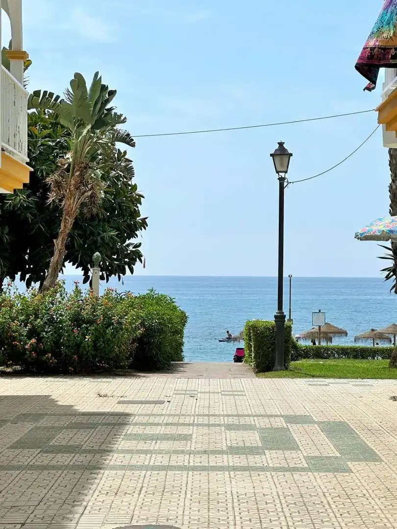 Vista exterior de Apartament en venda en Torrox amb Aire condicionat, Calefacció i Terrassa