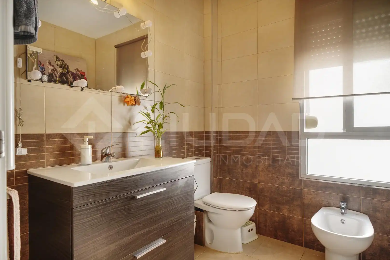 Bathroom of Flat for sale in San Juan de Aznalfarache  with Air Conditioner