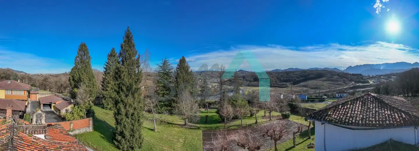 Jardín de Casa o chalet en venta en Oviedo  con Jardín privado y Balcón