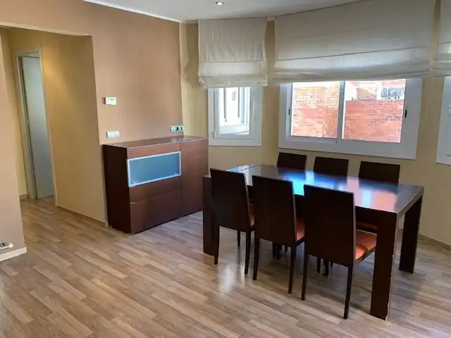 Dining room of Attic for rent in L'Hospitalet de Llobregat  with Air Conditioner, Heating and Parquet flooring