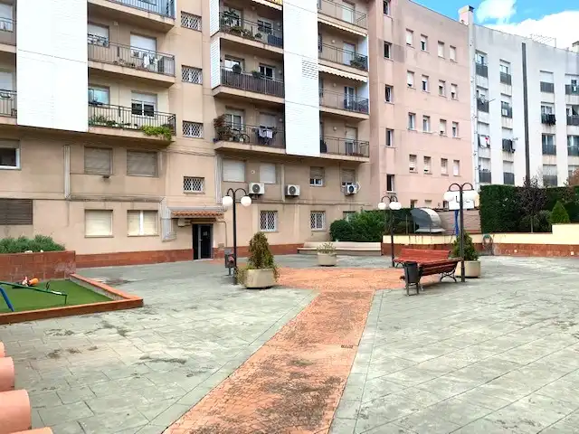 Außenansicht von Maisonette zum Verkauf in Badalona mit Klimaanlage, Heizung und Terrasse