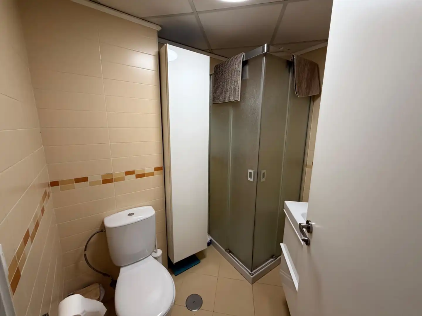 Badezimmer von Wohnung zur Miete in La Zubia