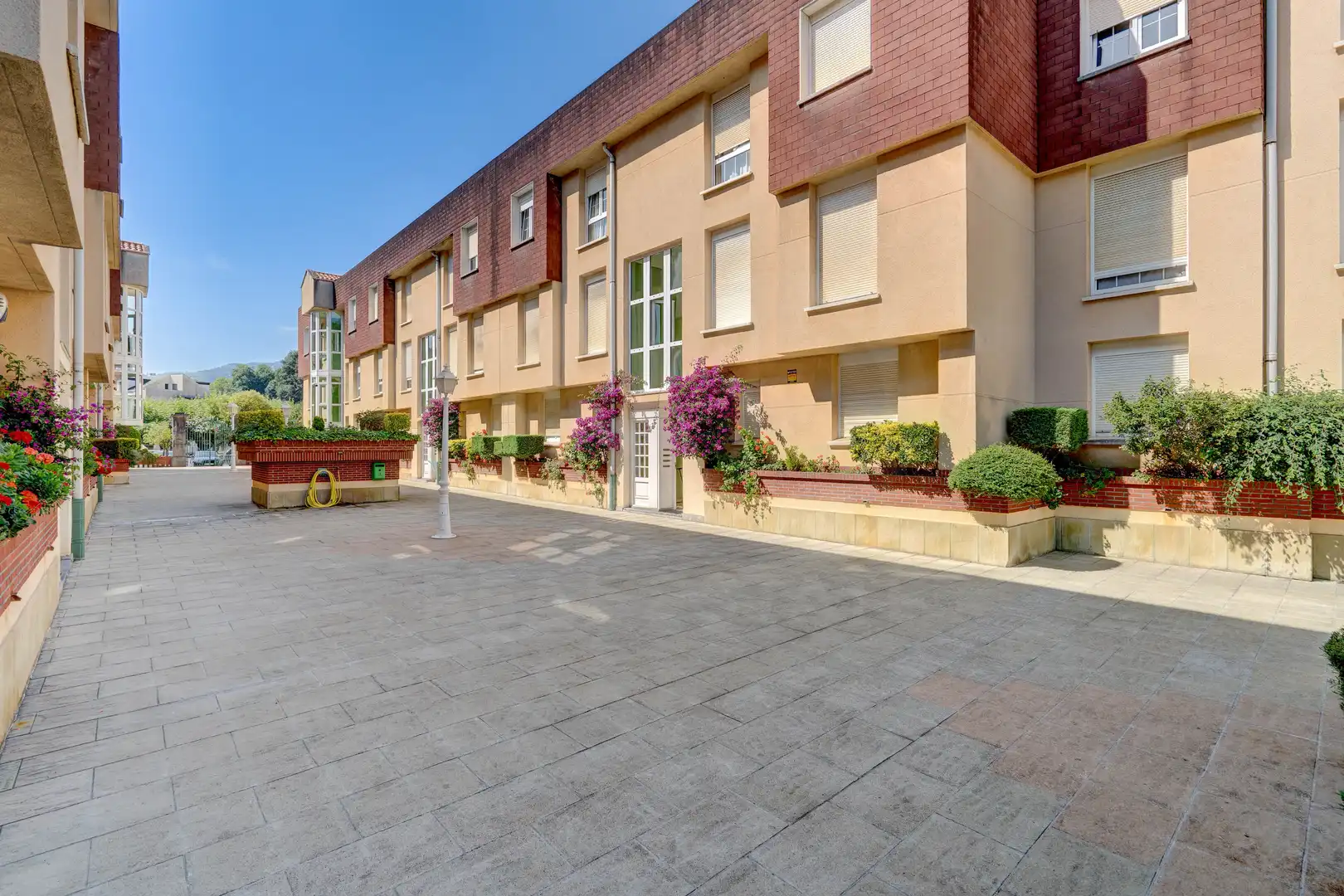 Exterior view of Duplexes for sale in Castro-Urdiales  with Terrace and Swimming Pool
