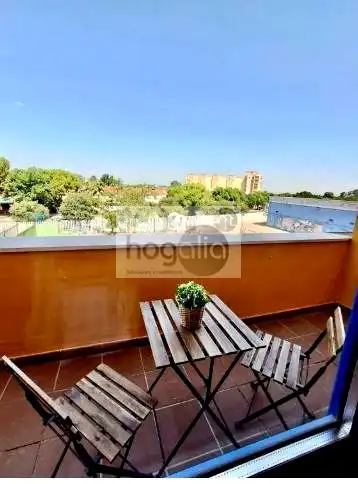 Terraza de Estudio de alquiler en Sevilla con Aire acondicionado, Terraza y Piscina