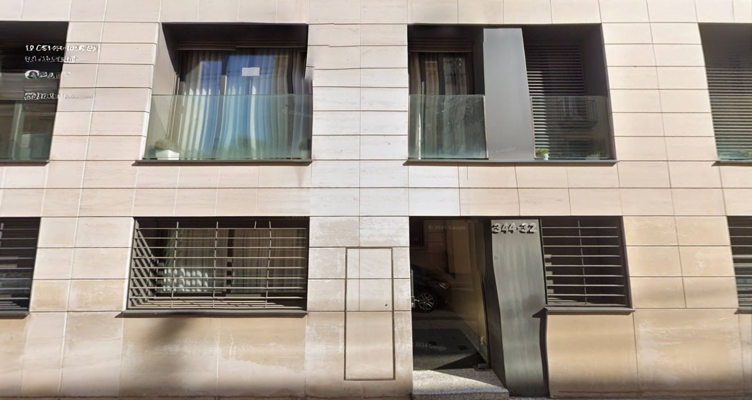 Vista exterior de Piso en venta en Sabadell