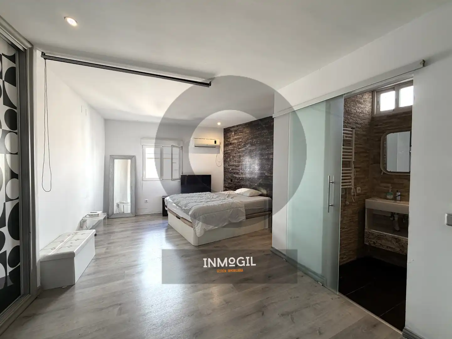 Bedroom of Study for rent in Madrid  with Air Conditioner, Heating and Parquet flooring