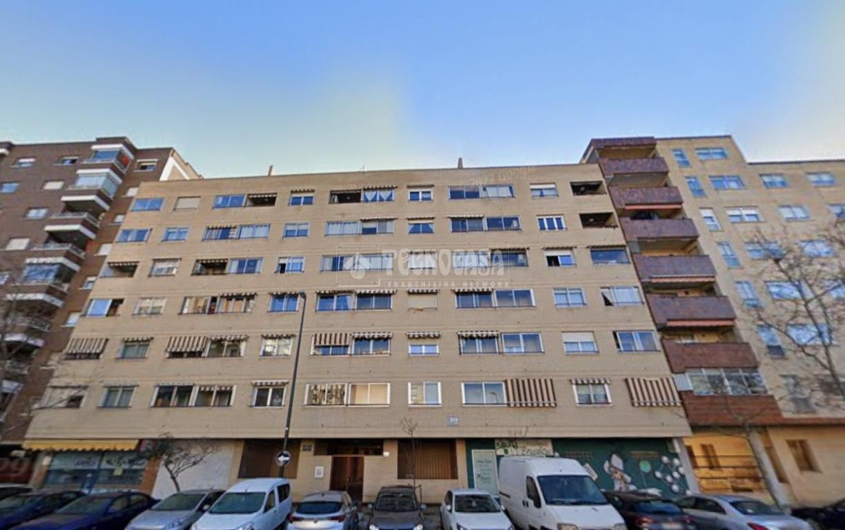 Vista exterior de Pis en venda en  Zaragoza Capital amb Calefacció, Terrassa i Traster