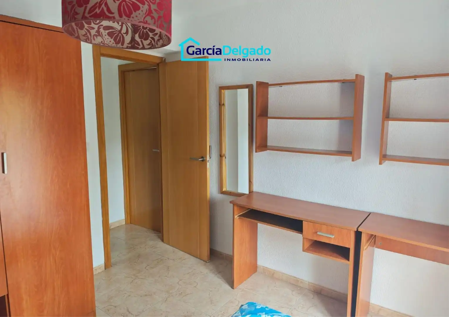 Habitación de Piso en venta en Granada con Terraza, Amueblado y Balcón