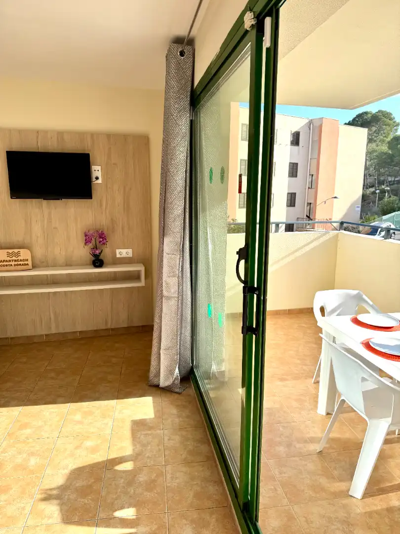 Habitación de Apartamento de alquiler en Salou con Terraza, Amueblado y Horno