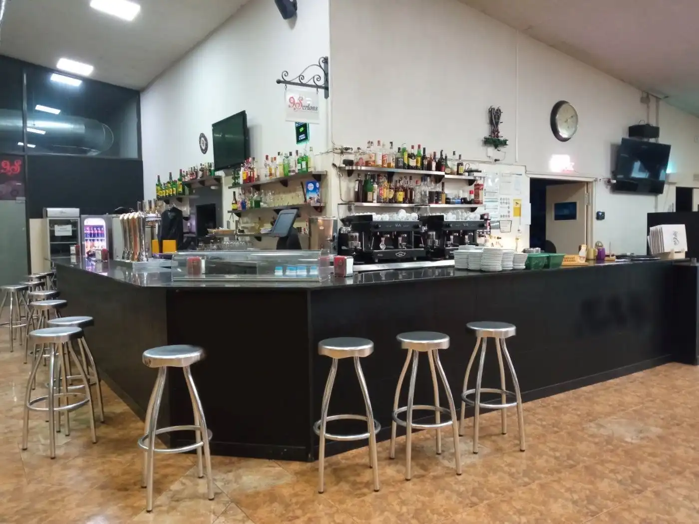 Business premises for transfer in Zona Industrial, imagen 6