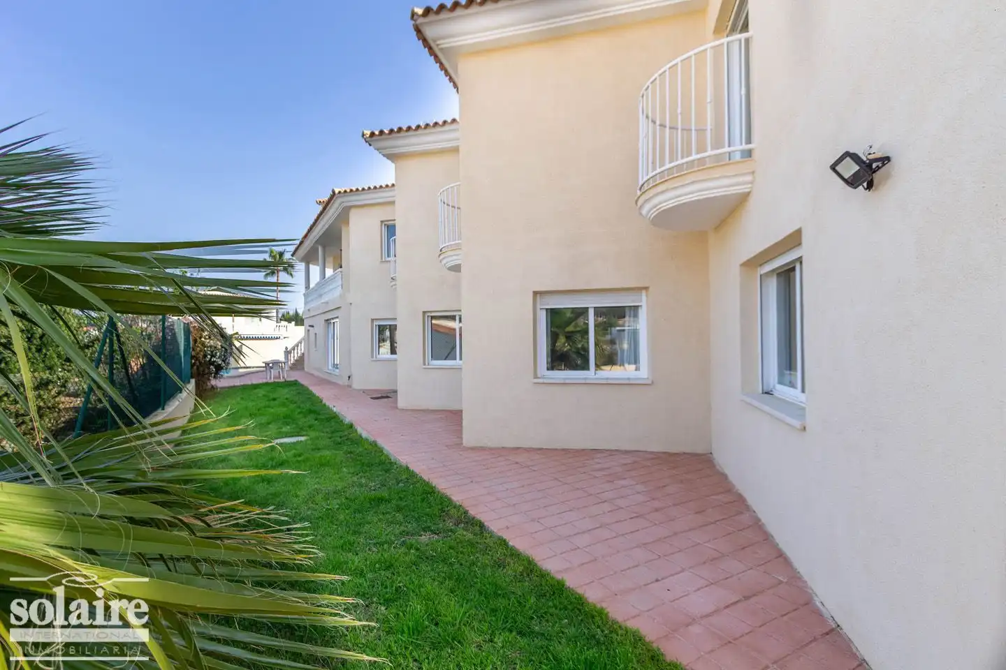 Exterior view of Houses for sale in L'Alfàs del Pi  with Private garden, Terrace and Storage room