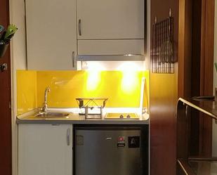 Kitchen of Study to share in  Madrid Capital  with Air Conditioner and Terrace