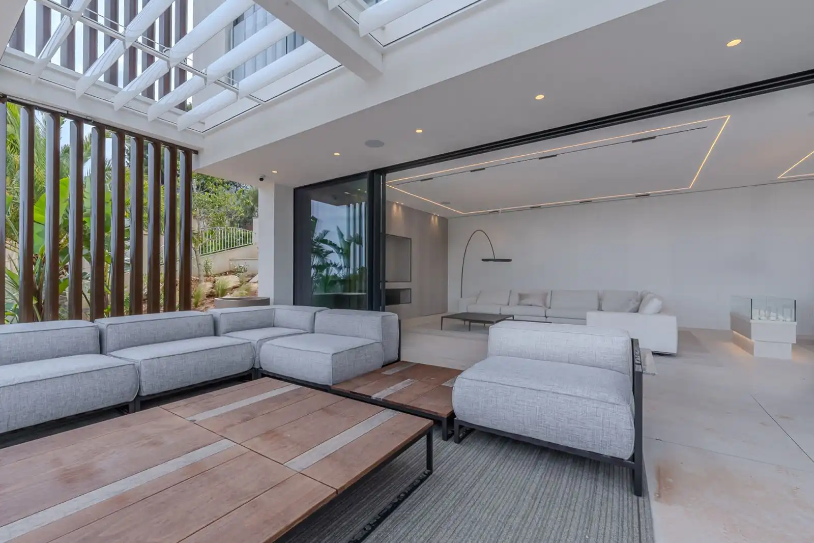 Living room of Houses for sale in Calvià  with Air Conditioner, Heating and Private garden