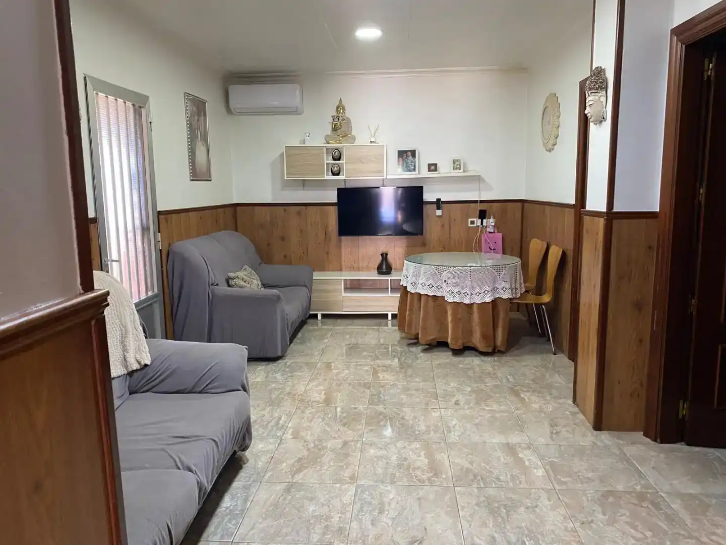 Sala d'estar de Casa adosada en venda en Puertollano amb Aire condicionat