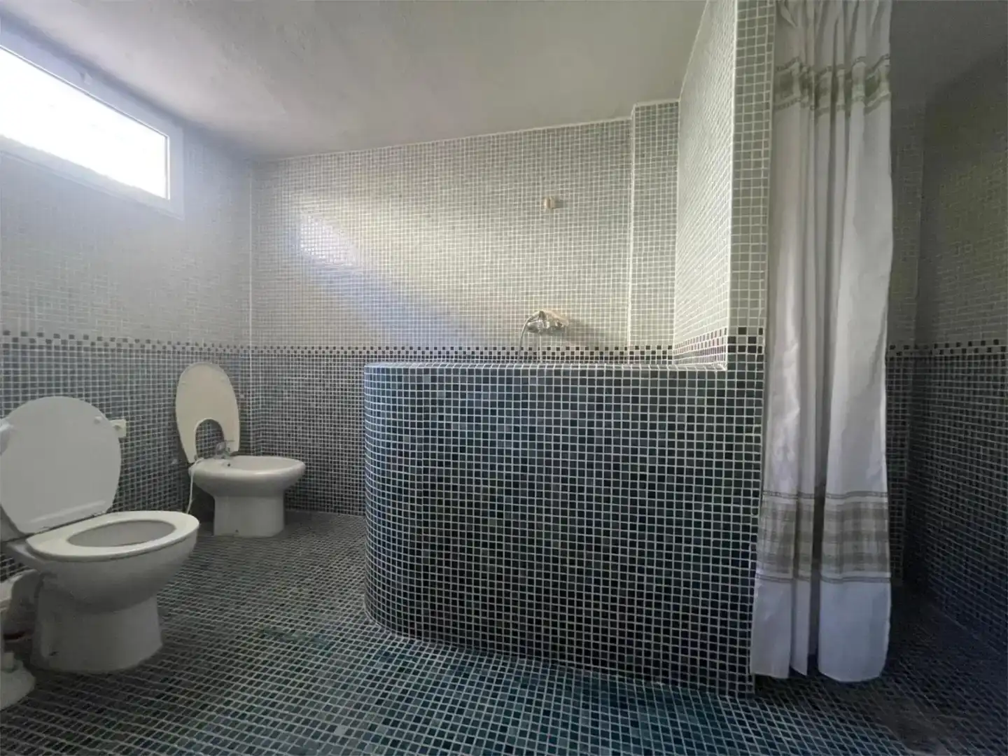 Baño de Casa o chalet en venta en Torrevieja con Aire acondicionado, Piscina y Balcón