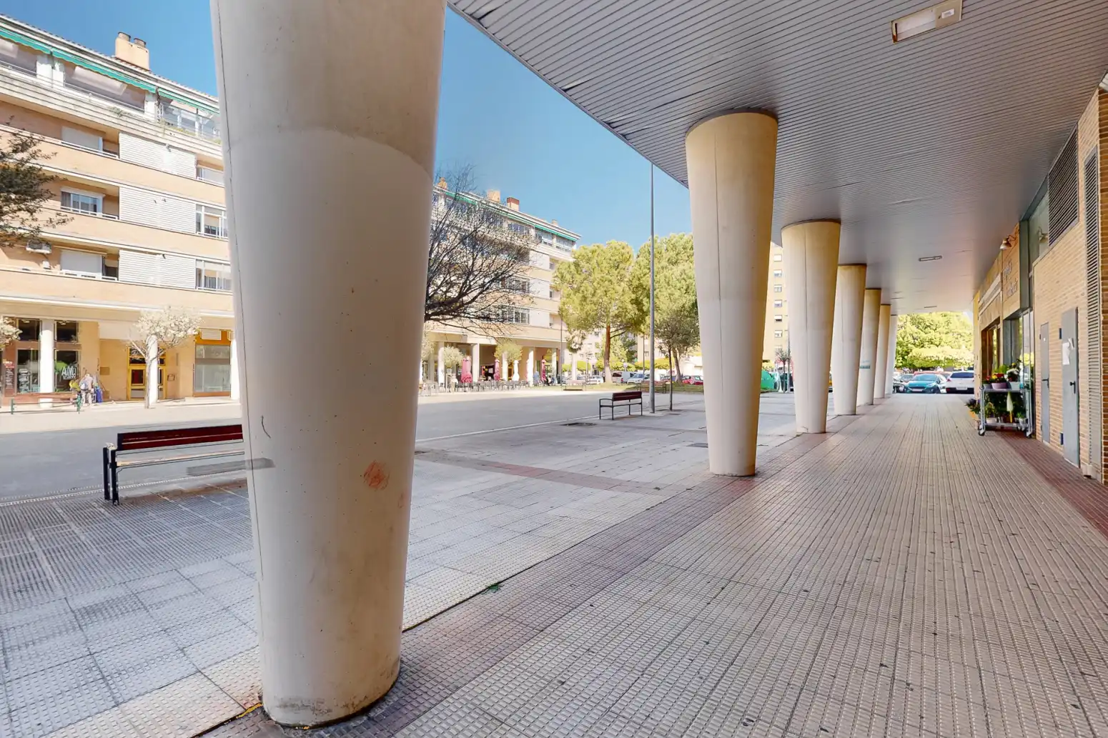 Geschaftsraum zum Verkauf in Pamplona-Iruña - Paseo Federico Soto, 6, Chantrea