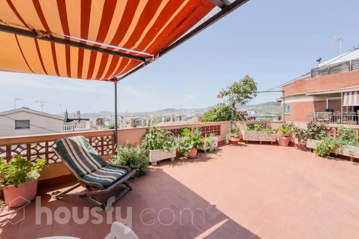 Terrace of Houses for sale in Santa Coloma de Gramenet  with Air Conditioner, Heating and Private garden