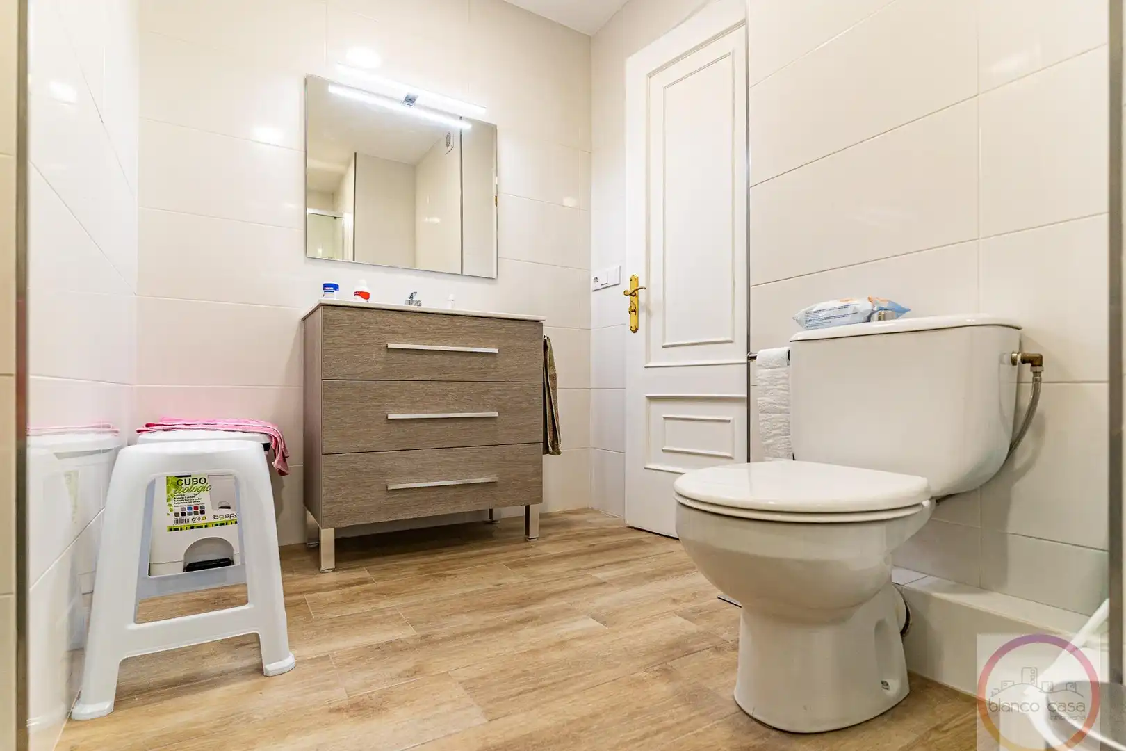 Baño de Piso en venta en A Coruña Capital  con Calefacción y Amueblado