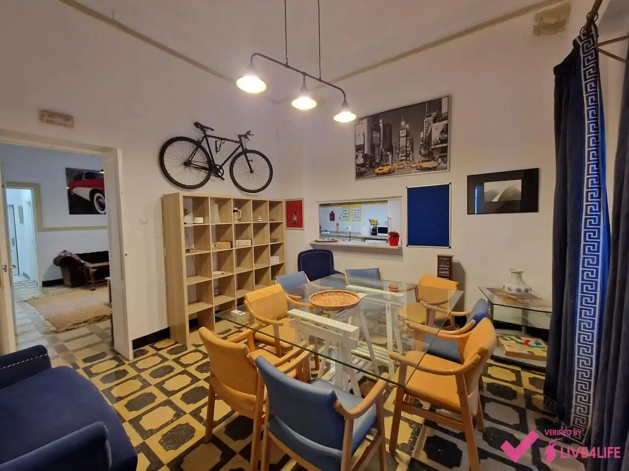 Habitació a Avenida de Jerez, Bellavista