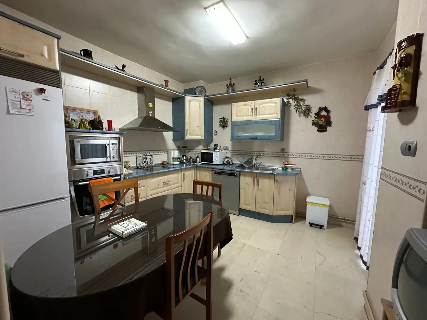 Kitchen of Flat for sale in Úbeda  with Air Conditioner, Heating and Balcony