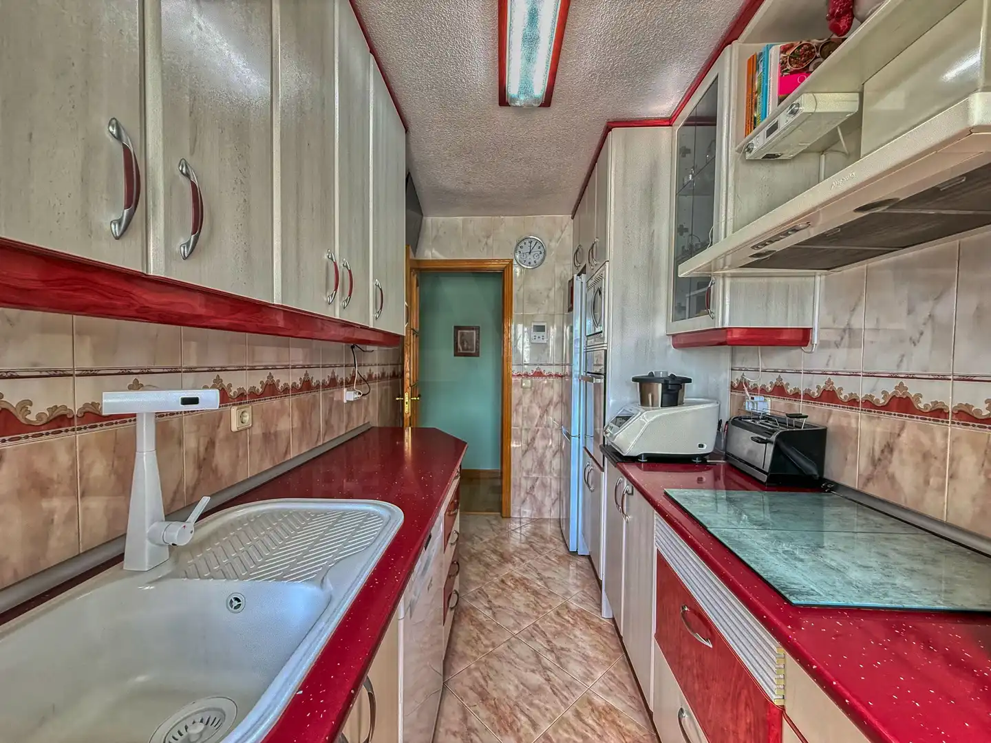 Cuina de Pis en venda en Madrid amb Aire condicionat, Calefacció i Terrassa