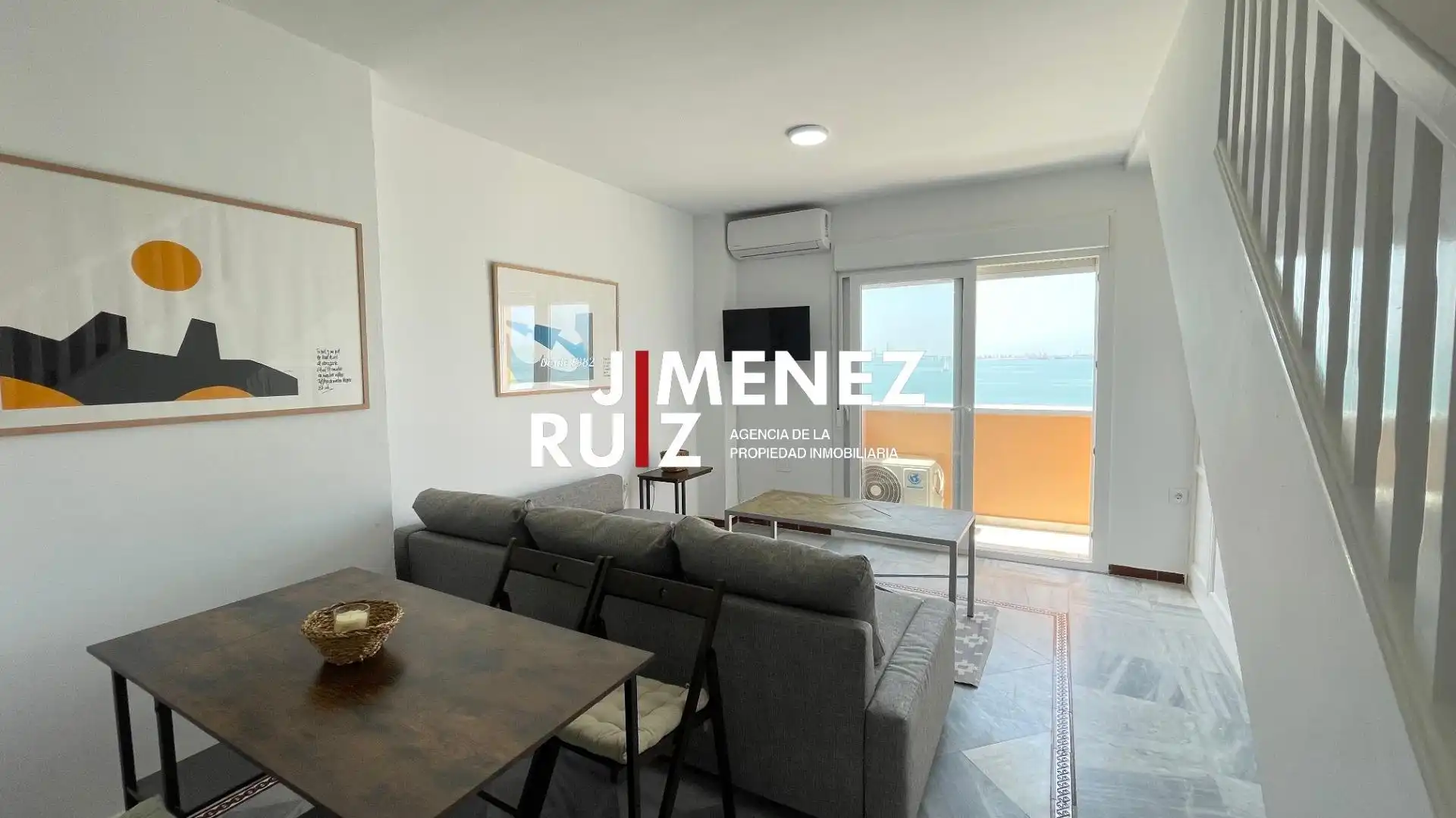 Wohnzimmer von Wohnung zur Miete in El Puerto de Santa María mit Klimaanlage, Terrasse und Balkon
